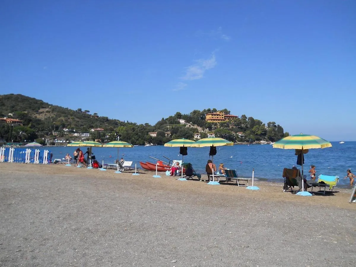 Large Apartment With Sea Views In A Spacious Garden With A Shared Pool Porto Santo Stefano