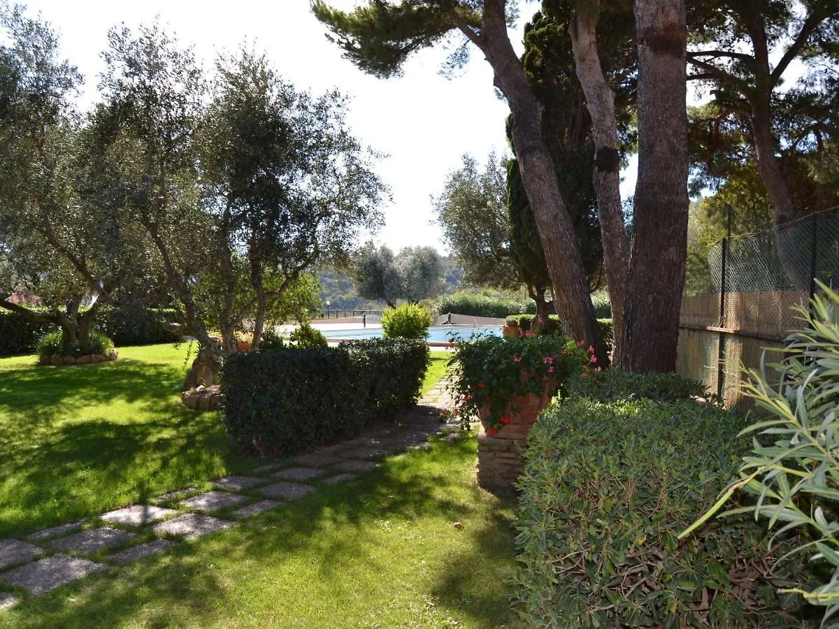 Large Apartment With Sea Views In A Spacious Garden With A Shared Pool Porto Santo Stefano  0*, Porto Santo Stefano (Grosseto)